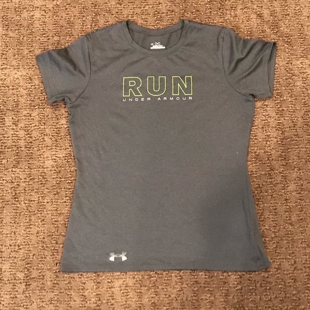 Under Armour women’s heatgear shirt